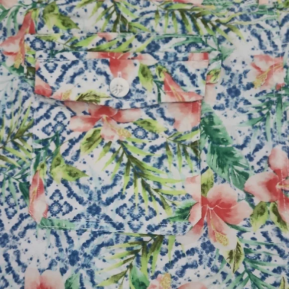 Womens Caribbean Joe Blue and Green Bermuda Shorts Vibrant Floral Design Size 12 - Picture 4 of 5